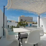 Διαμέρισμα Sophisticated Getaway *
